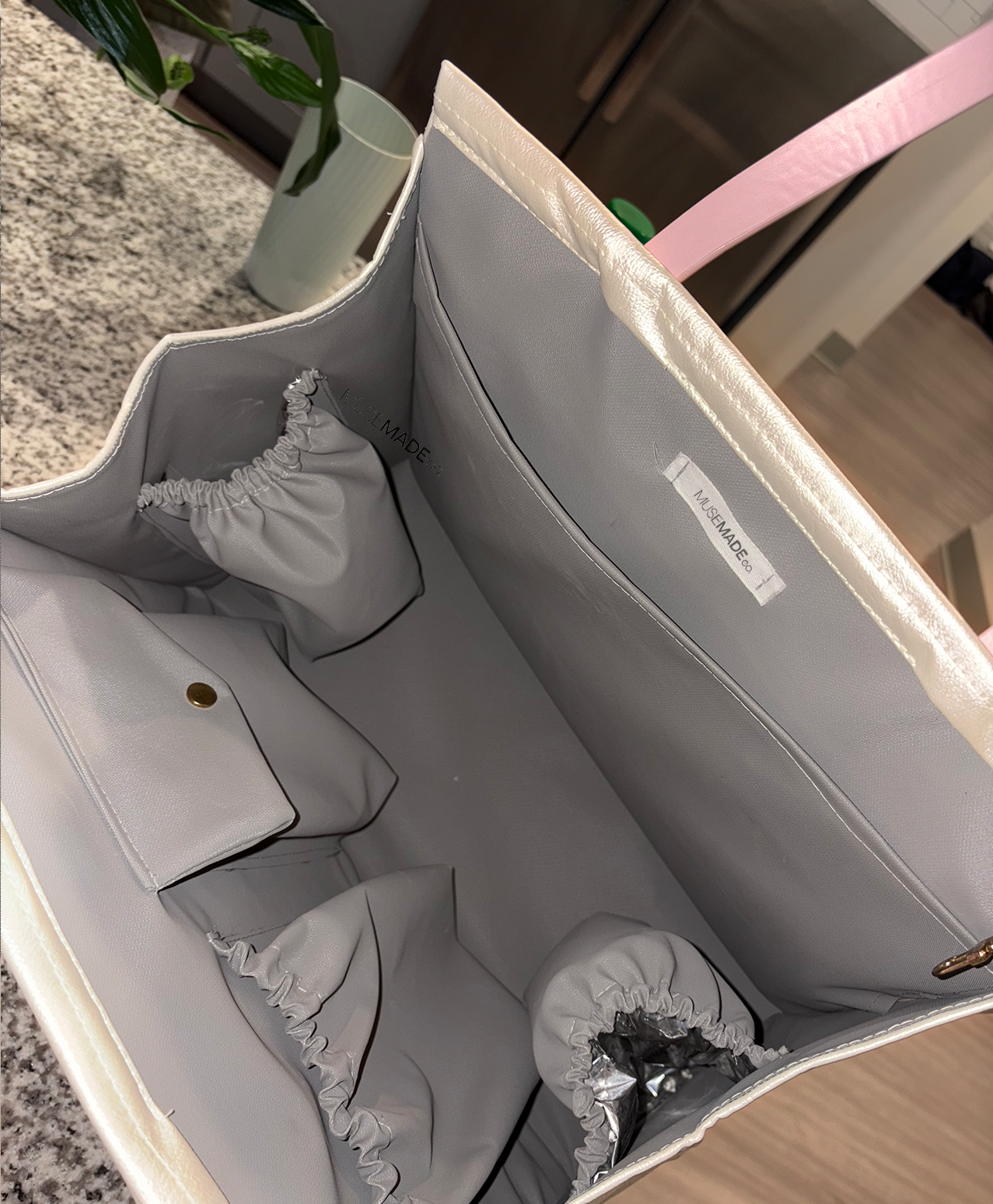 Kesner - The Matriarch Carryall